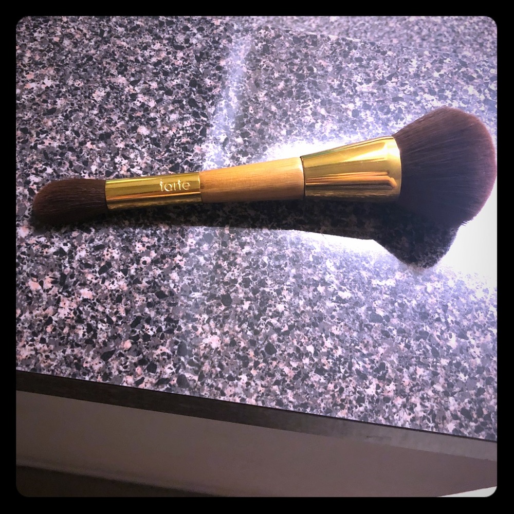 Tarte Bronze and Glow Contour Brush